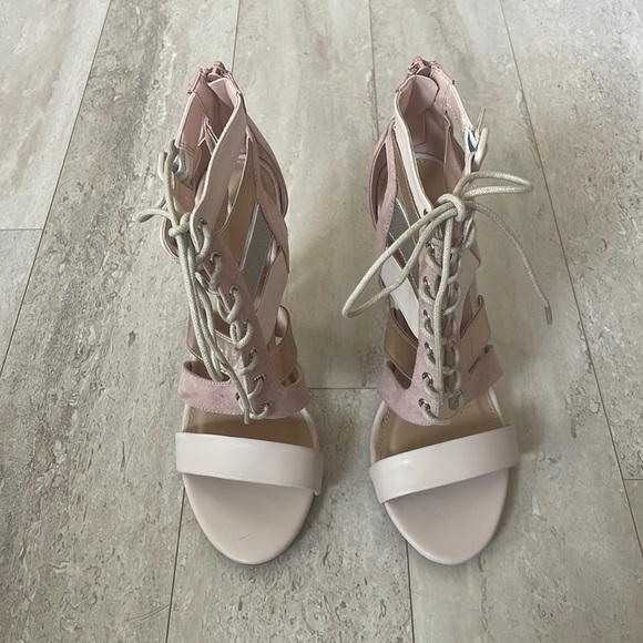 NWOT JustFab Katty Lace-Up Stiletto Heel Booties Cocktail Party Metallic Pink 9 - Picture 4 of 7